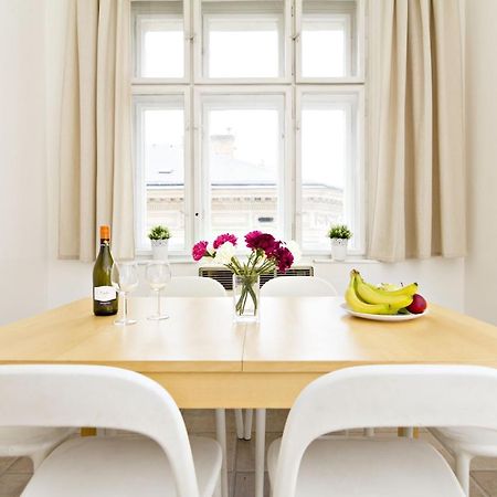 Apartments With 2 Bathrooms- 5 Minutes From Old Town - 102 M2 Praga Exterior foto