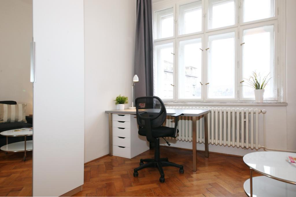 Apartments With 2 Bathrooms- 5 Minutes From Old Town - 102 M2 Praga Exterior foto