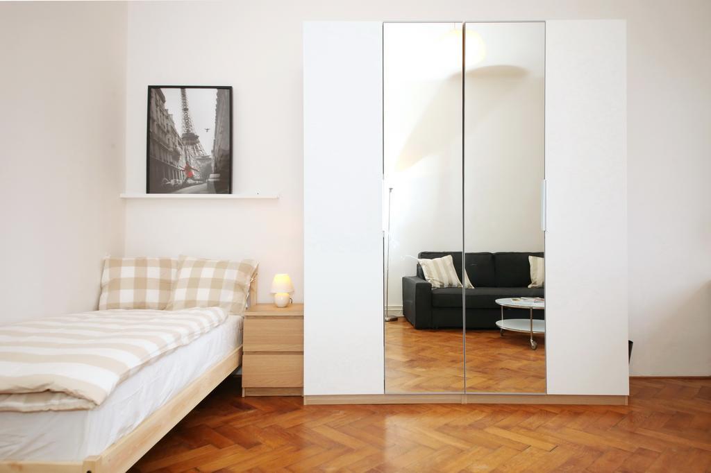 Apartments With 2 Bathrooms- 5 Minutes From Old Town - 102 M2 Praga Exterior foto