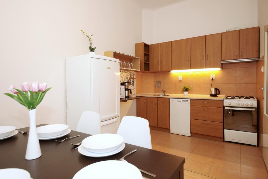 Apartments With 2 Bathrooms- 5 Minutes From Old Town - 102 M2 Praga Exterior foto
