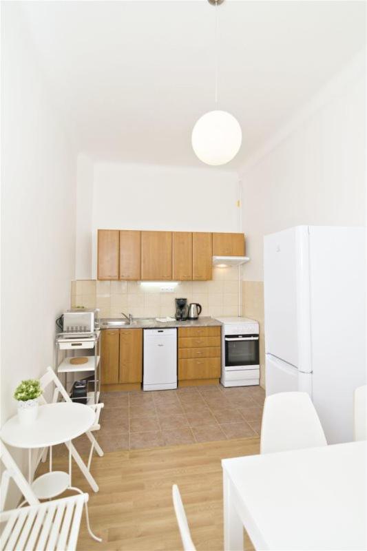 Apartments With 2 Bathrooms- 5 Minutes From Old Town - 102 M2 Praga Exterior foto