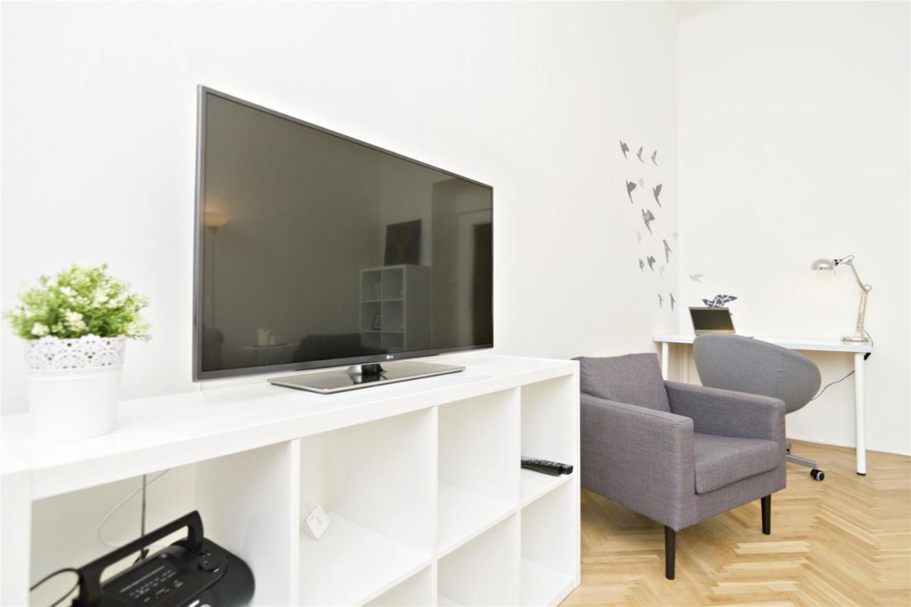 Apartments With 2 Bathrooms- 5 Minutes From Old Town - 102 M2 Praga Exterior foto